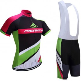 Ensemble cuissard vélo et maillot cyclisme Merida